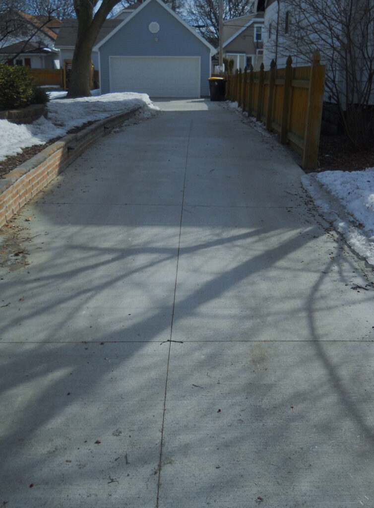 Concrete Driveways, Sidewalks & Patios Creekside Contractors